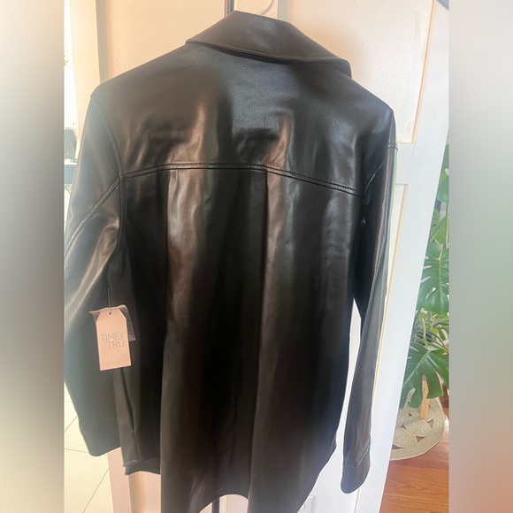 NWT! Women’s True & Co Faux Leather Button Down - Picture 4 of 6